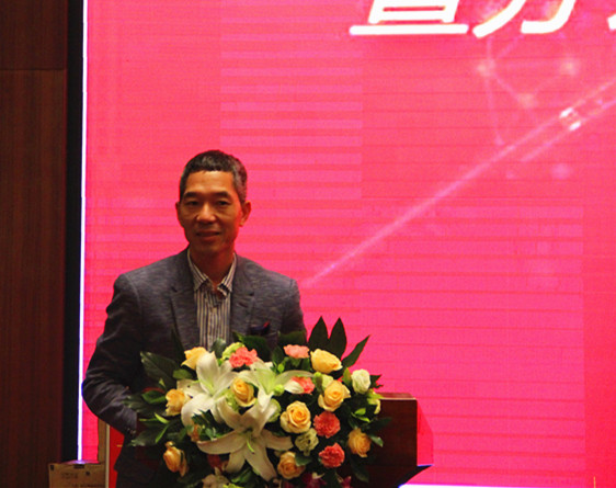 廣東金牌陶瓷有限公司董事長羅志勇致祝酒詞_副本.jpg