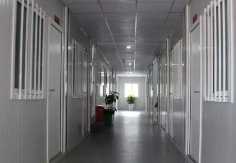 濟南歷城區荷花路建筑工地臨時住人移動板房